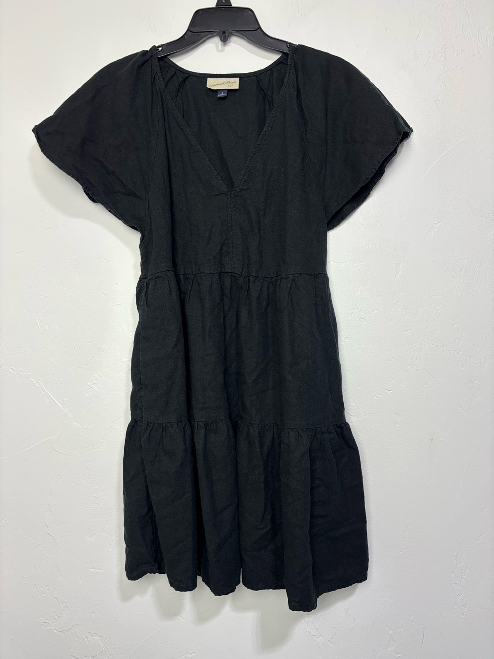 Universal Thread Women's Small Black Solid Tiered V-Neck Cap Sleeve Short Dress
